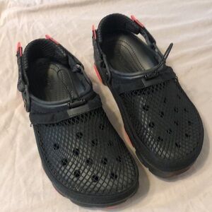 Crocks classic All terrain $25 men’s size 8/ women’s size 10